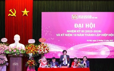 Hiệp hội Thiết kế mẫu và Sáng tạo Mỹ thuật Việt Nam: Tổ chức thành công Đại Hội III và kỷ niệm 10 năm thành lập